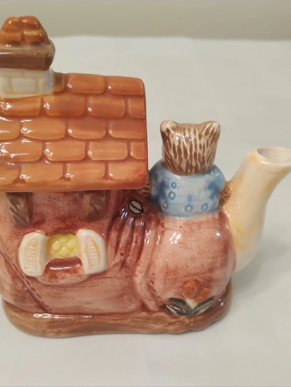 Mini Teapot Teddybear Family In A Shoe Storybook Ceramic Collectibles Teddy